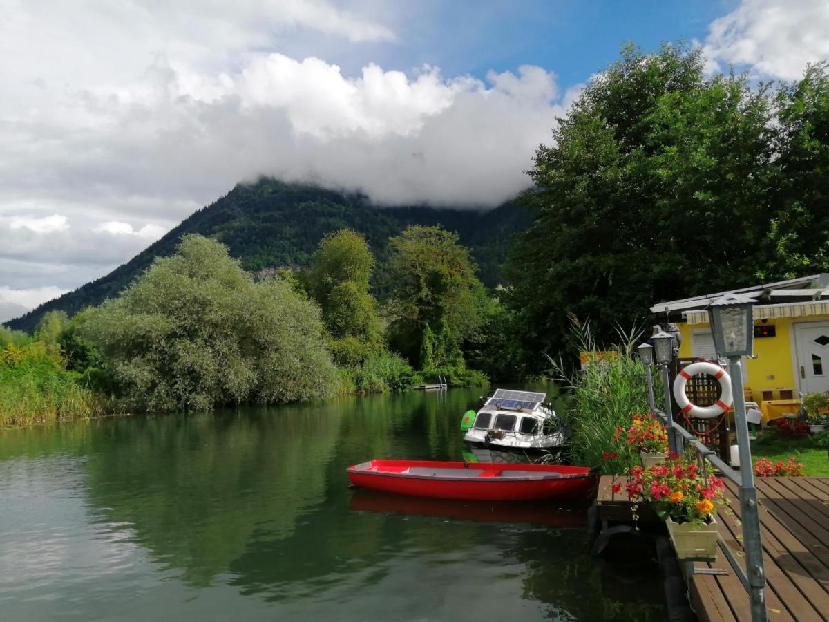 Ferienwohnungen Schiller Landskron Esterno foto