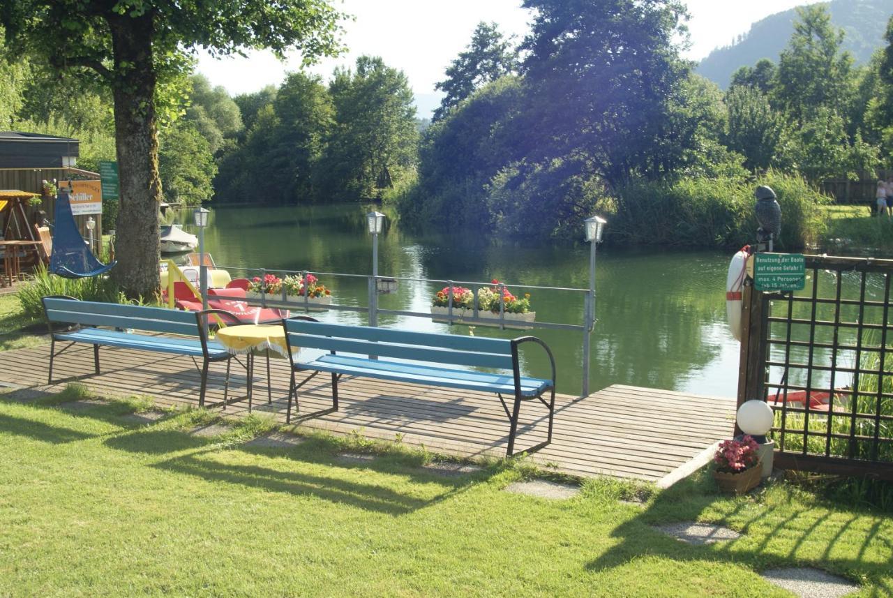 Ferienwohnungen Schiller Landskron Esterno foto