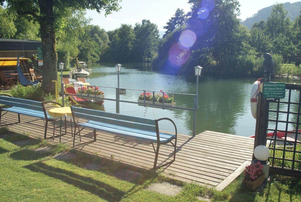 Ferienwohnungen Schiller Landskron Esterno foto