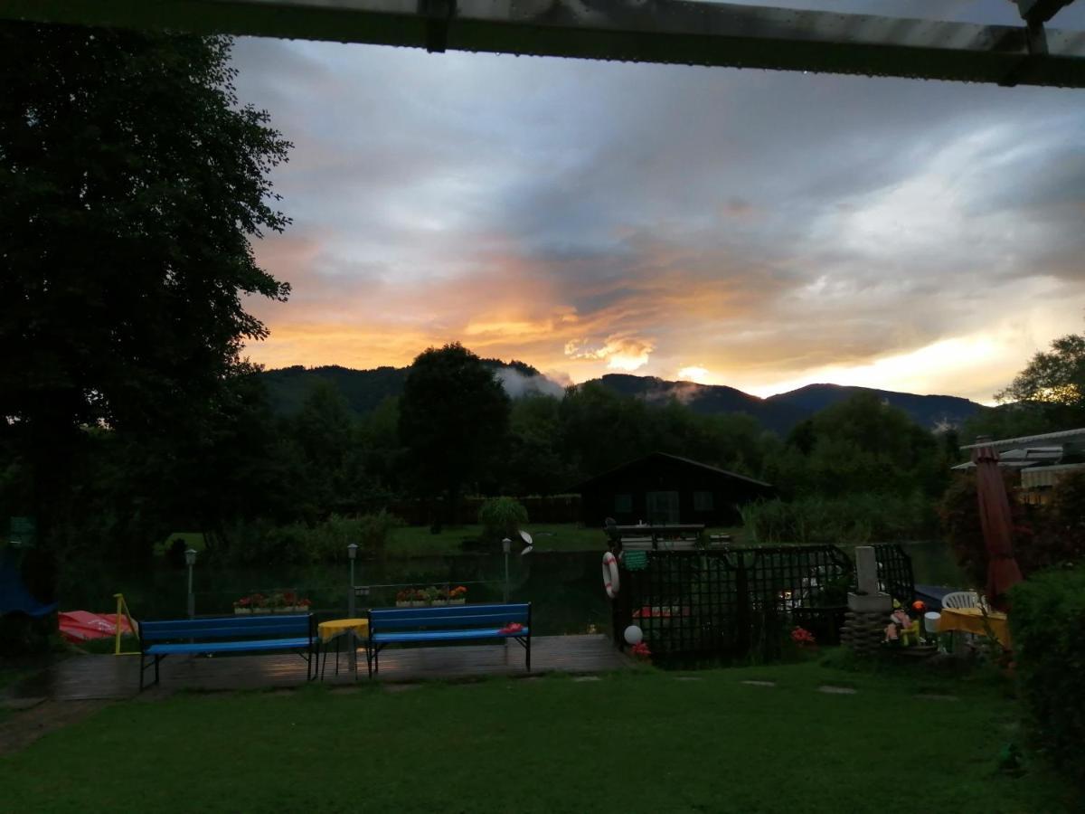 Ferienwohnungen Schiller Landskron Esterno foto