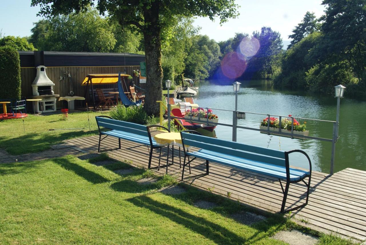 Ferienwohnungen Schiller Landskron Esterno foto